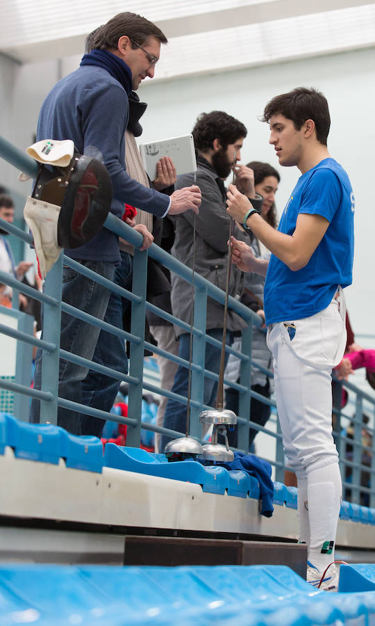 Imágenes correspondientes al Torneo Internacional Ciudad de Logroño que se celebra este fin de semana en el Polideportivo de Las Gaunas de Logroño. En categoría oro, el campeón ha sido el Burgos mientras que en la de plata, el éxito ha sido para el Olimpo de Madrid.