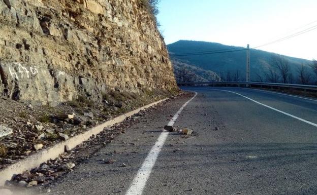 Dos equipos para luchar contral el hielo y la nieve