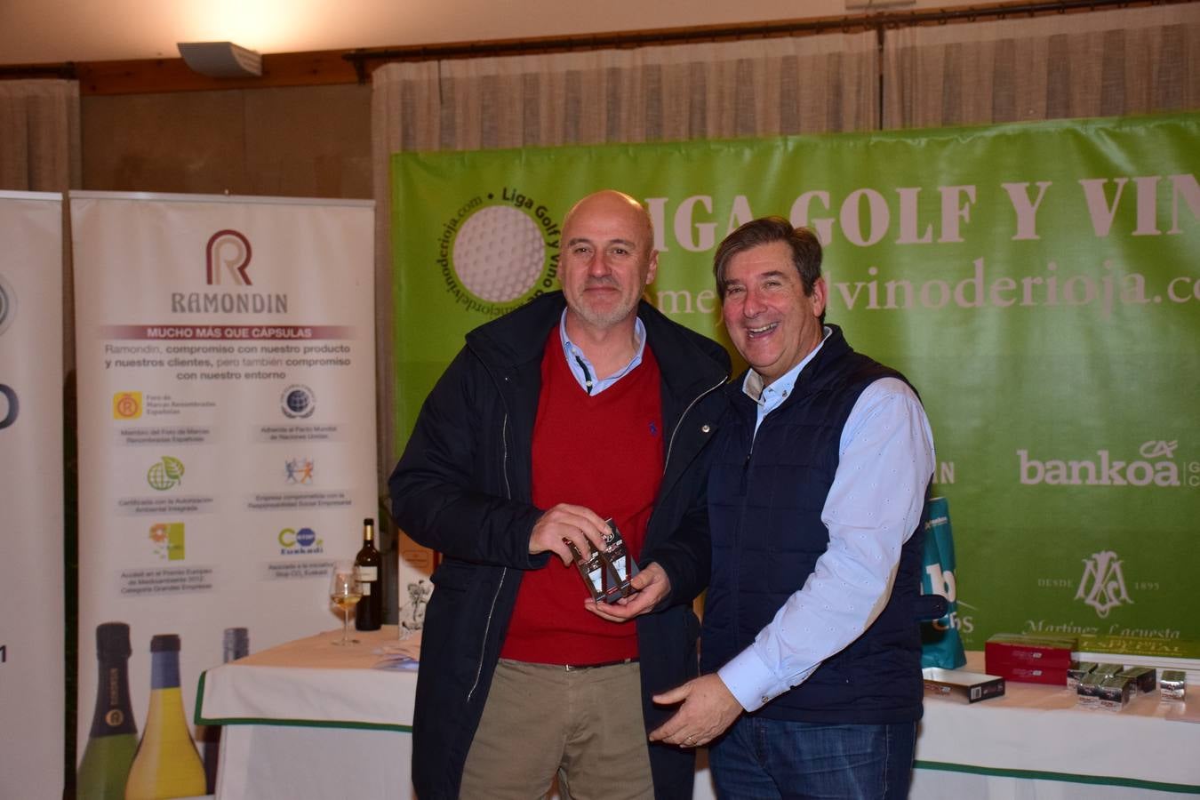 Entrega de premios del torneo Bodegas Ramón Bilbao, primero de la la VIII Liga de Golf y vino de lomejordelvinoderioja.com