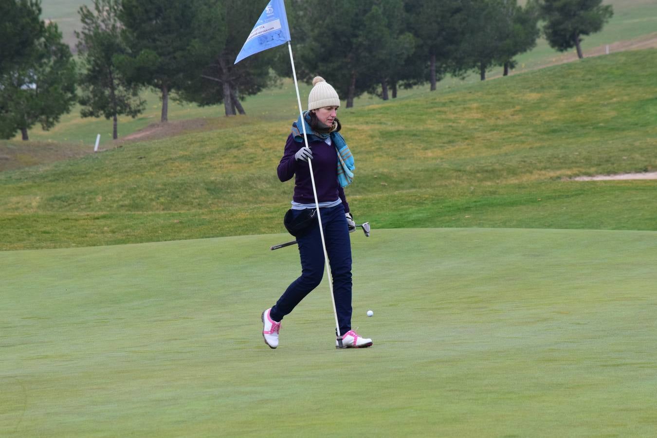 Los participantes en el primer torneo de la Liga de Golf y Vino disfrutaron de una estupenda jornada.