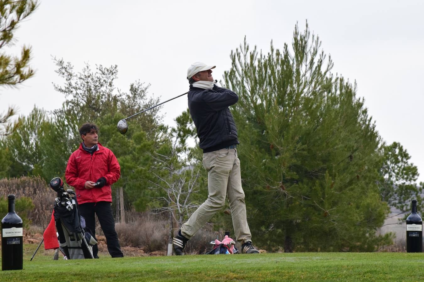 Los participantes en el primer torneo de la Liga de Golf y Vino disfrutaron de una estupenda jornada.