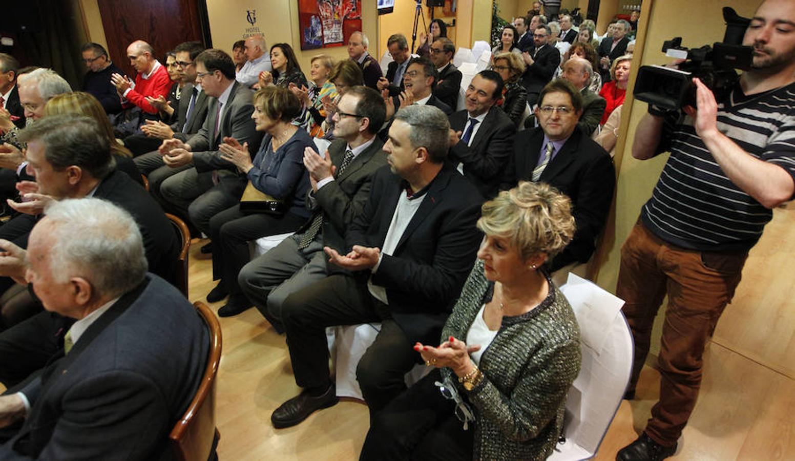 Entrega de la 4ª edición de los Galardones que concede AECC La Rioja y que ha contado con la presencia del presidente del Gobierno riojano, José Ignacio Ceniceros, la presidenta del Parlamento, Ana Lourdes González, y la alcaldesa de Logroño Cuca Gamarra.