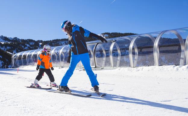 En el sector Canillo se encuentra un parque para padres e hijos