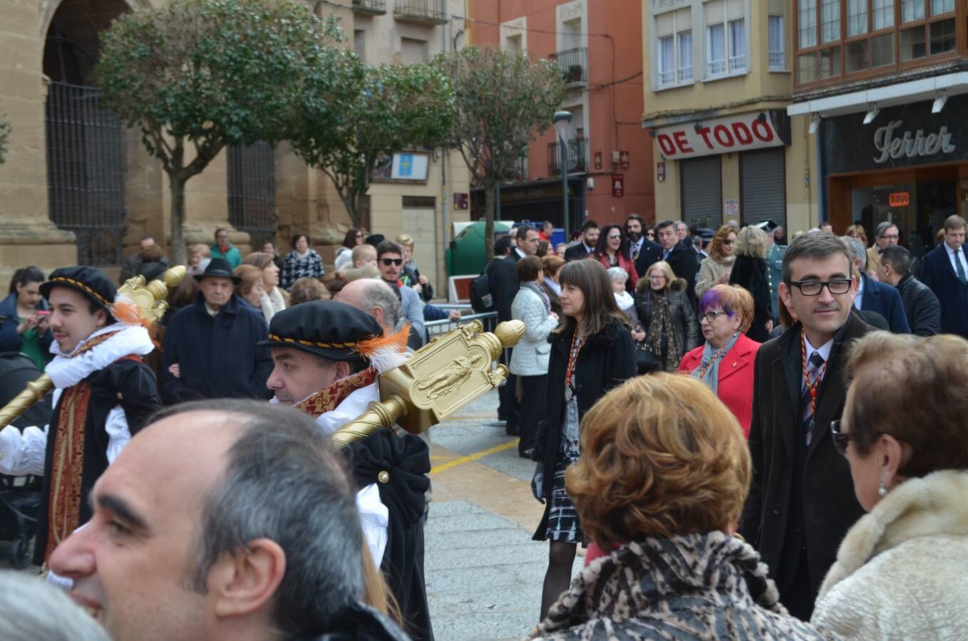 En el día grande, los santos Emeterio y Celedonio salieron a la calle en una procesión muy participativa por Calahorra