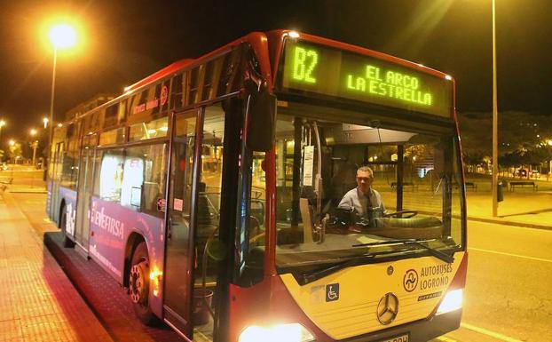 Un autobús nocturo de Logroño.