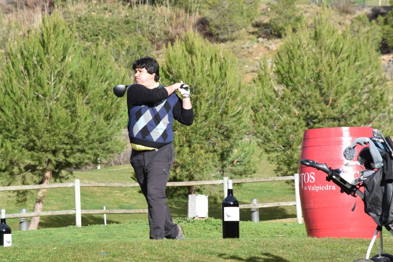 Los jugadores disfrutaron de un gran día en el egundo torneo de la Liga de Golf y Vino organizada por lomejordelvinoderioja.