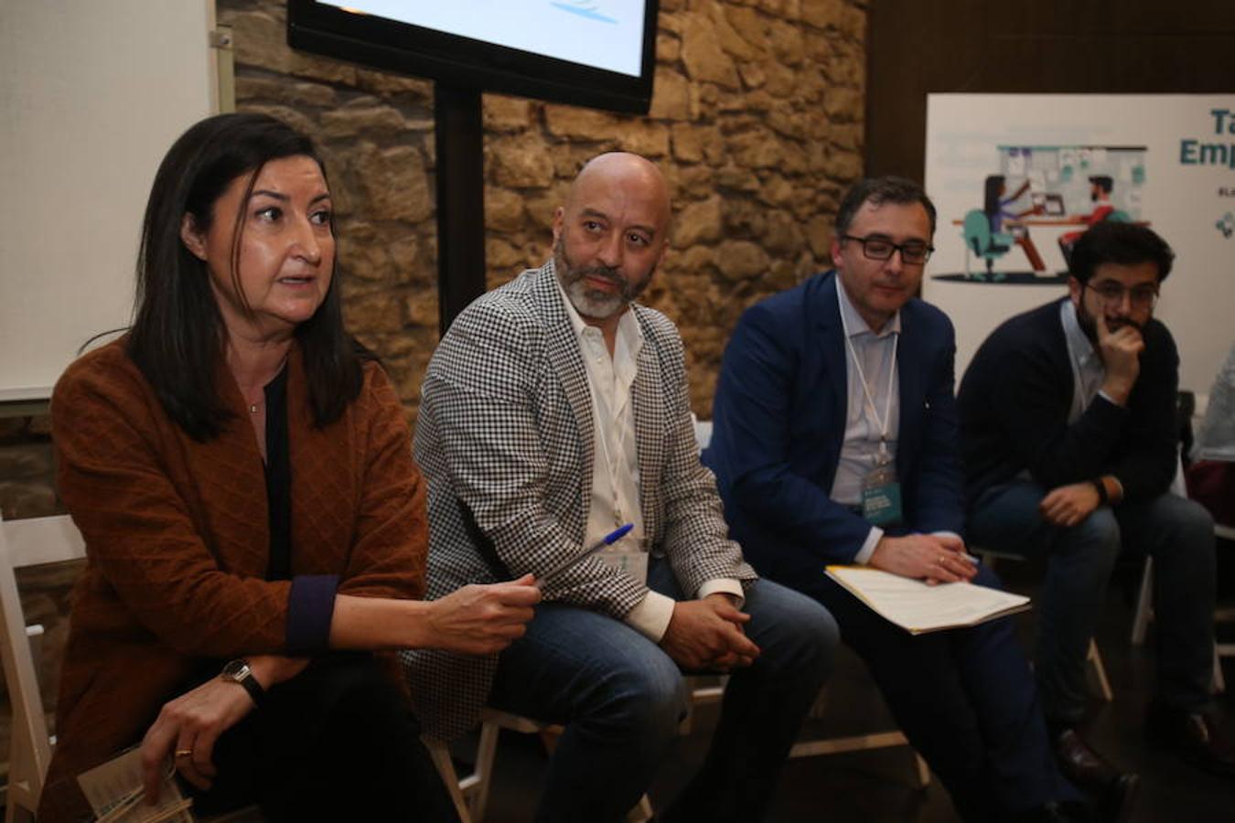 El Foro por la Emancipación ha celebrado esta tarde varios talleres dirigidos a los jóvenes como el de familia, educación, emprendimiento/empleo y vivienda