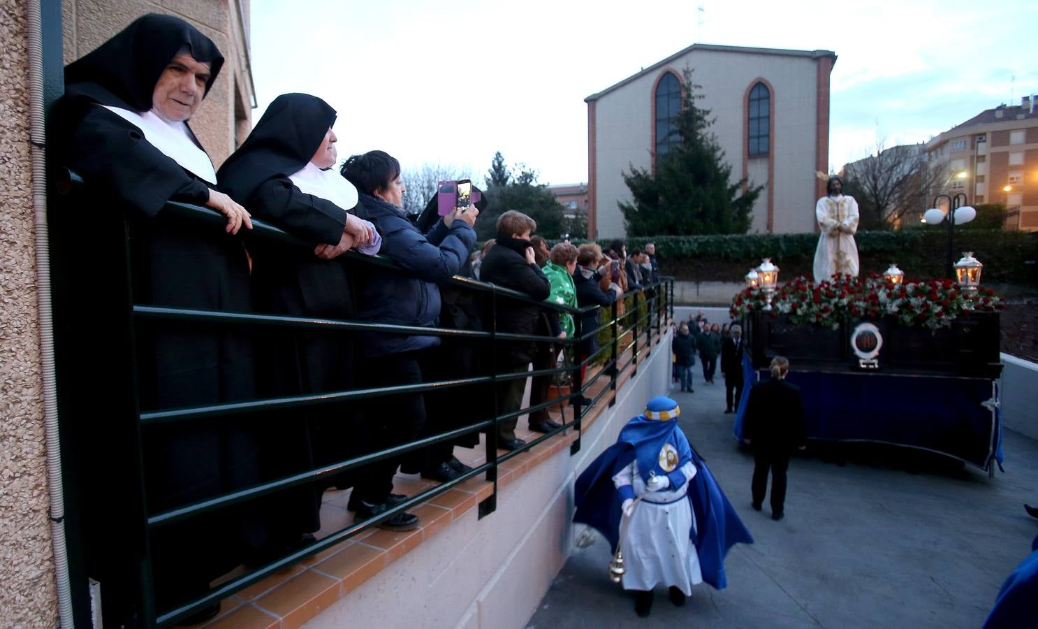 Fotos: Semana Santa: El viacrucis de Jesús Cautivo en Logroño