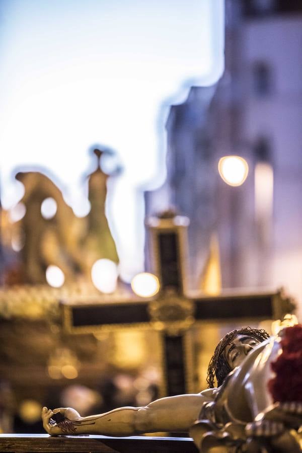 Fotos: Semana Santa en Logroño: Viacrucis procesional de la Cofradía de la Flagelación