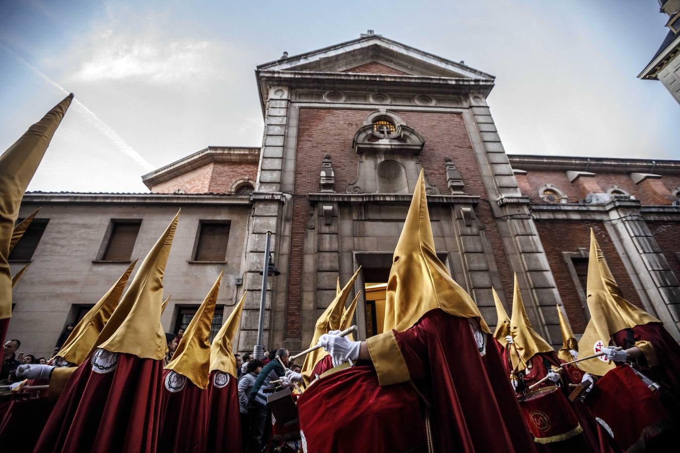 Fotos: Semana Santa en Logroño: Viacrucis procesional de la Cofradía de la Flagelación