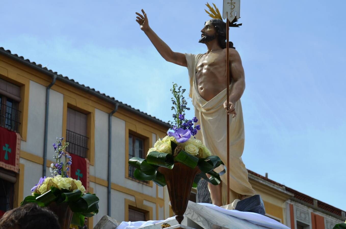Fotos: Procesión del Cristo Resucitado y la Virgen Gloriosa de Calahorra (II)