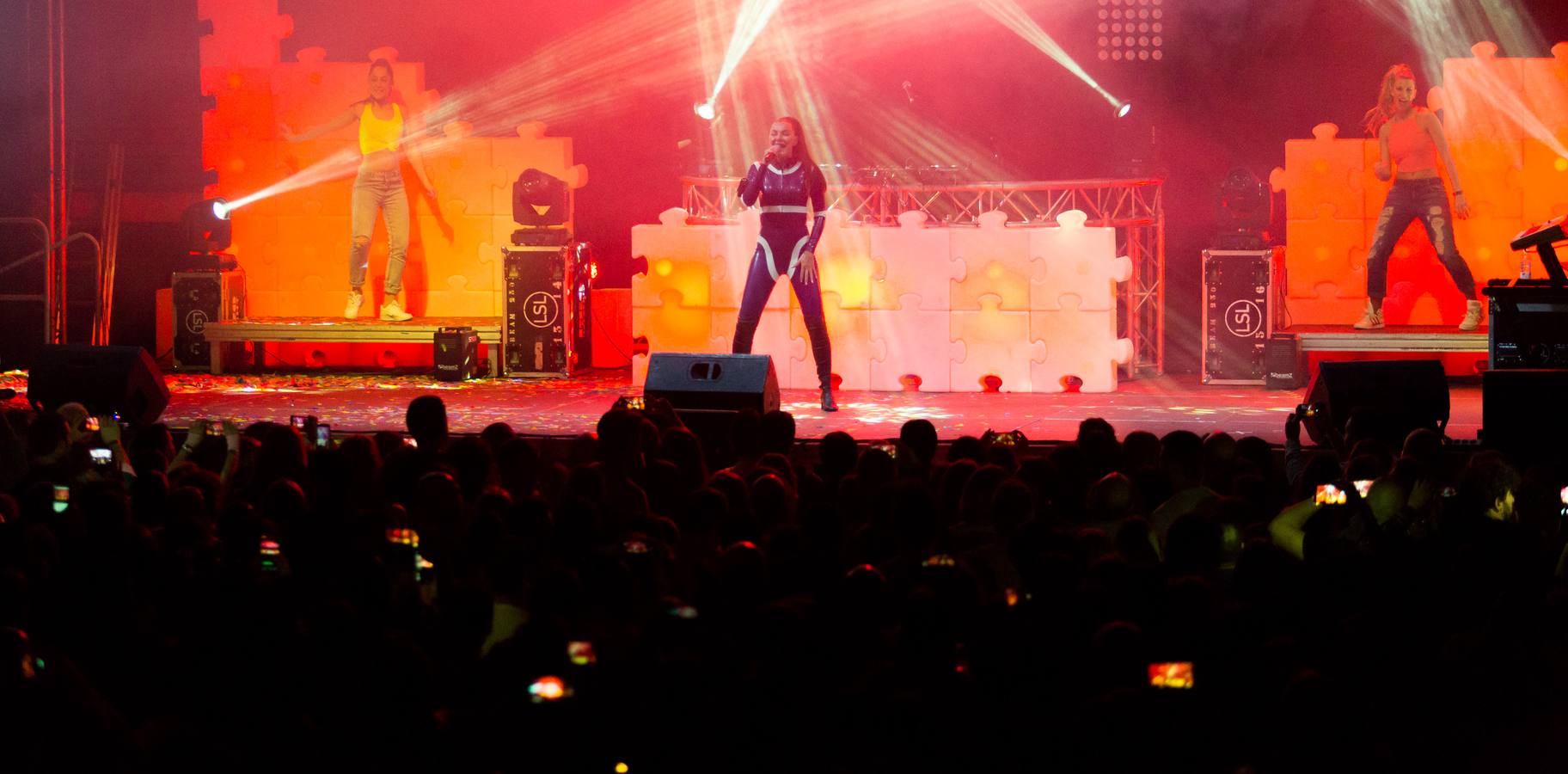 Fotos: Whigfield, Obk, Viceversa, Double You, Locomía, New Limit y más, en el Palacio