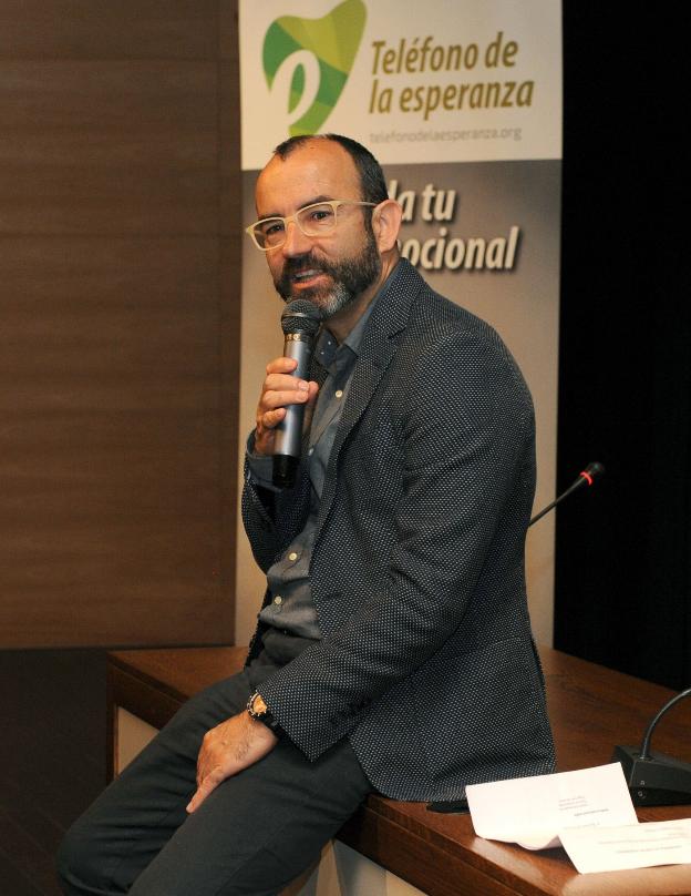 Rafael Santandreu, en el Aula de Cultura