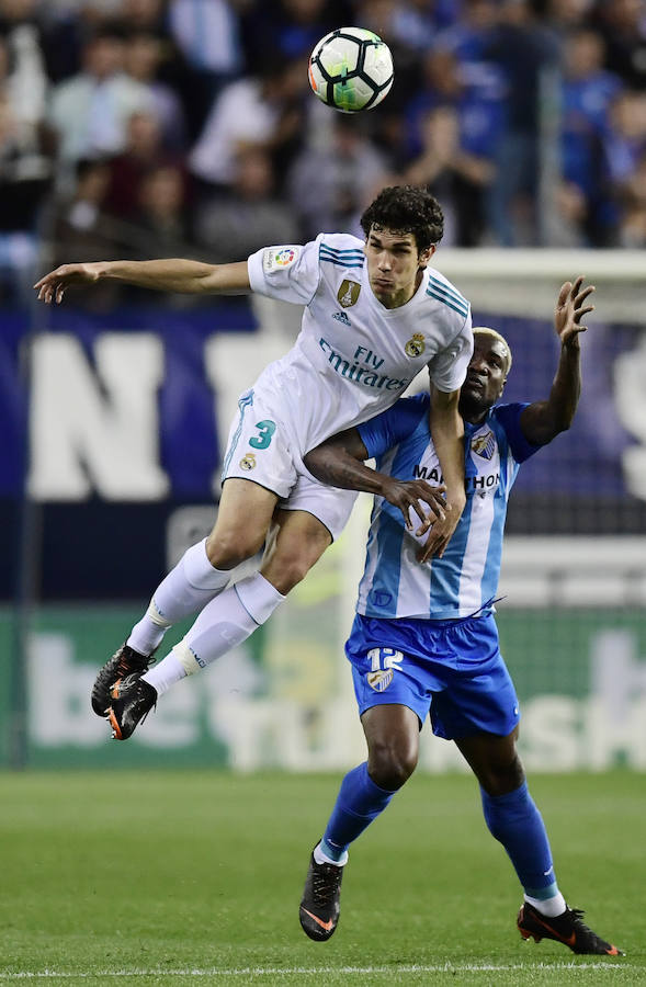 El Real Madrid consigue la victoria en La Rosaleda, gracias a los tantos de Isco y Casemiro. El Málaga marcó el gol del honor en el último minuto del encuentro