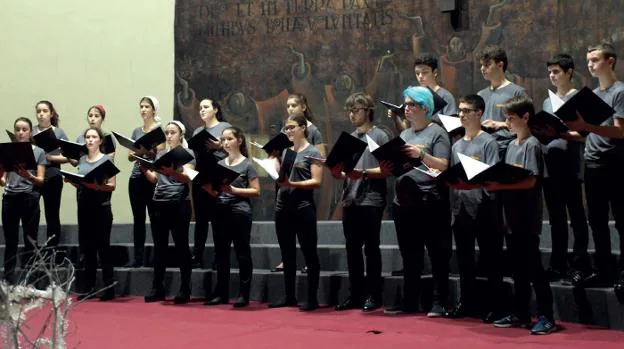 El Coro Juvenil Landarbaso, en el Auditorio