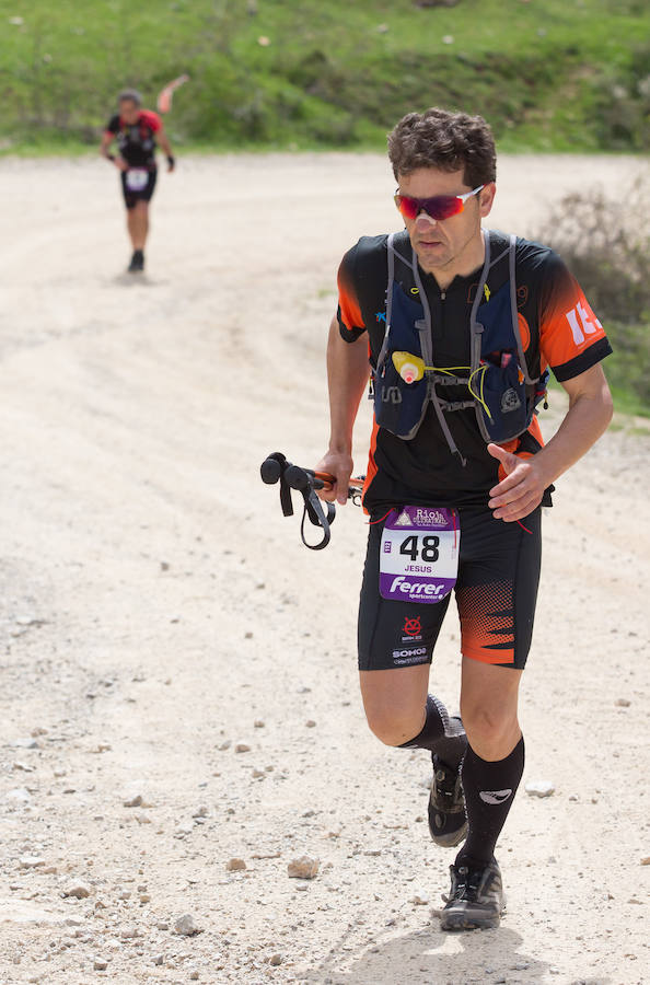 La tercera y última etapa del IV Ultratrail se ha celebrado hoy con salida y llegada en San Millán de la Cogolla, con 36 kilómetros. y 1.800 metros de desnivel, pasando por Pazuengos y Turza y acercándose a Urdanta. Este año no se ascenderá al San Lorenzo por seguridad, debido a la gran cantidad de nieve acumulada