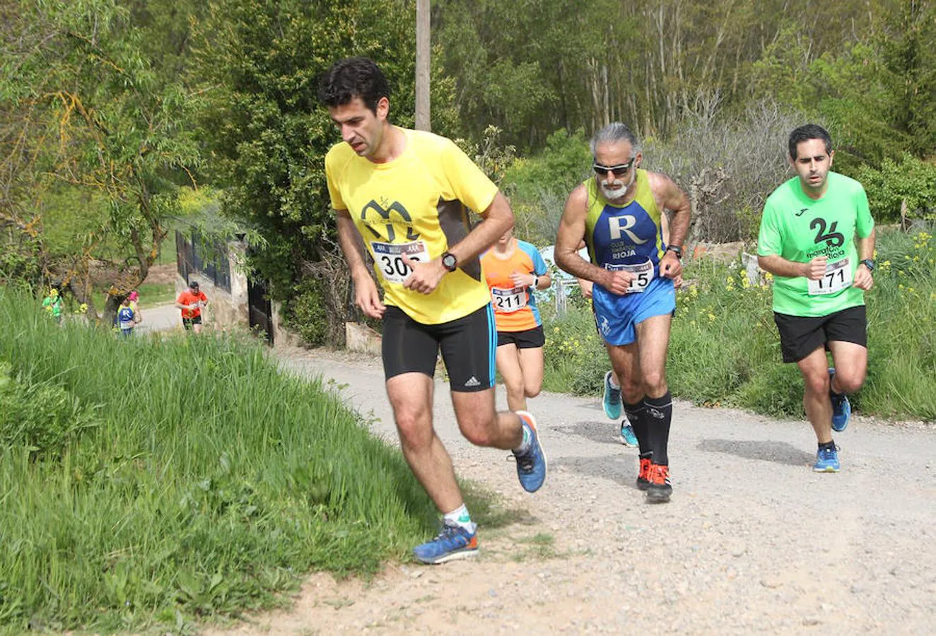 David Martínez y María Gómez Ijalba ganan la Carrera Valle del Iregua celebrada este domingo entre Villamediana y Albelda de Iregua.