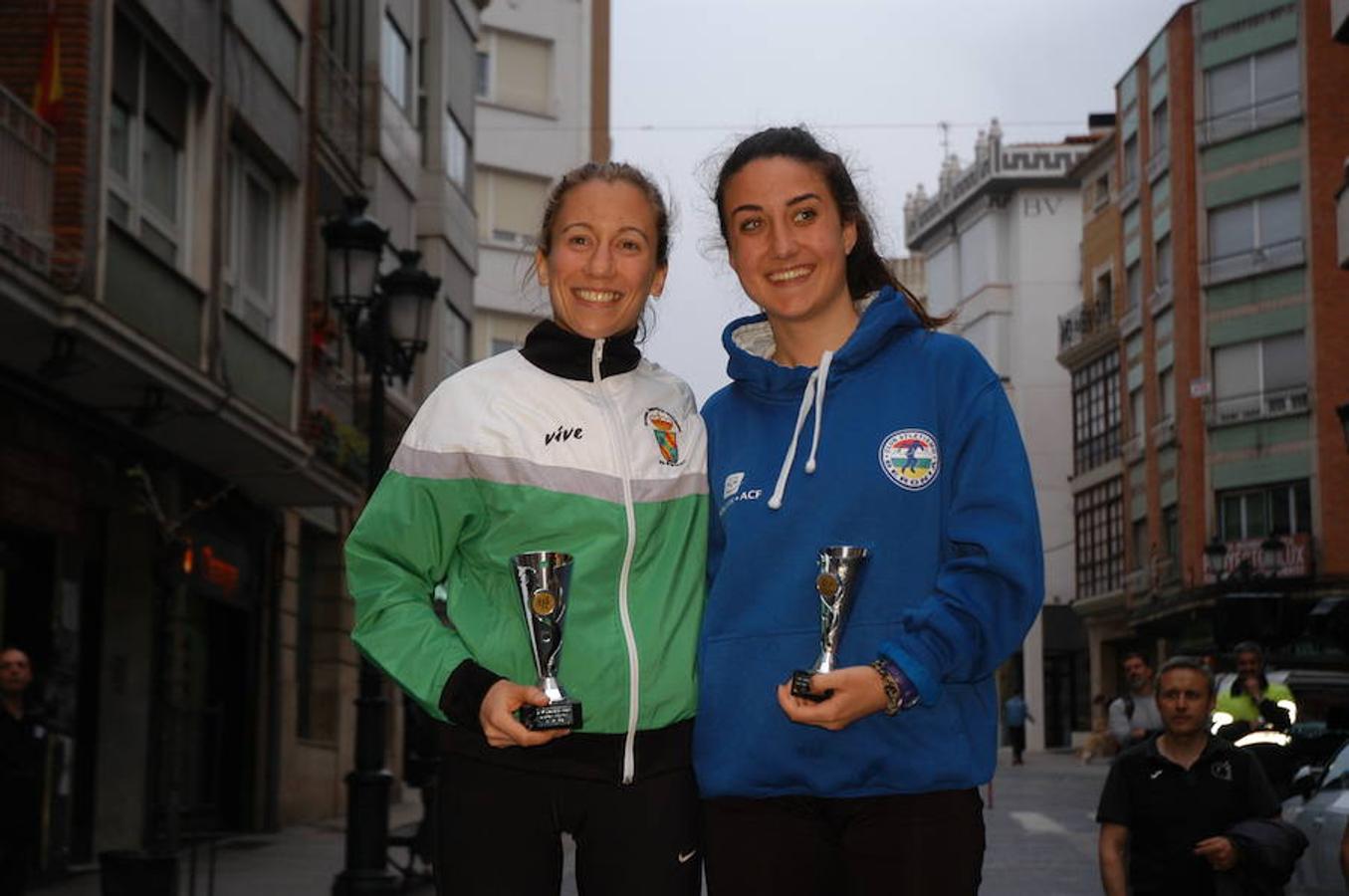 Los atletas Benmeziane y De Blas entraron de la mano en la carrera masculina mientras que Paula Sanz fue la mejor en categoría femenina en una prueba que hizo las veces de Campeonato de La Rioja de los 10 kilómetros.