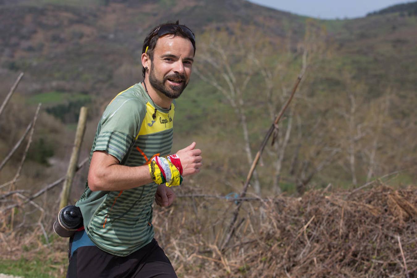 La tercera y última etapa del IV Ultratrail se ha celebrado hoy con salida y llegada en San Millán de la Cogolla, con 36 kilómetros. y 1.800 metros de desnivel, pasando por Pazuengos y Turza y acercándose a Urdanta. Este año no se ascenderá al San Lorenzo por seguridad, debido a la gran cantidad de nieve acumulada