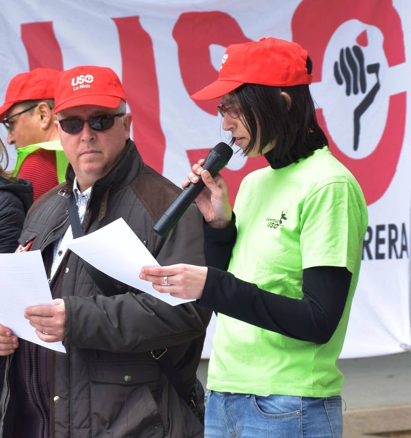 USO La Rioja ha celebrado el Primero de Mayo con el lema «Los salarios, la deuda pendiente. Empleo de calidad y blindaje de las pensiones» y ha realizado una concentración en la plaza Primero de Mayo de Logroño.