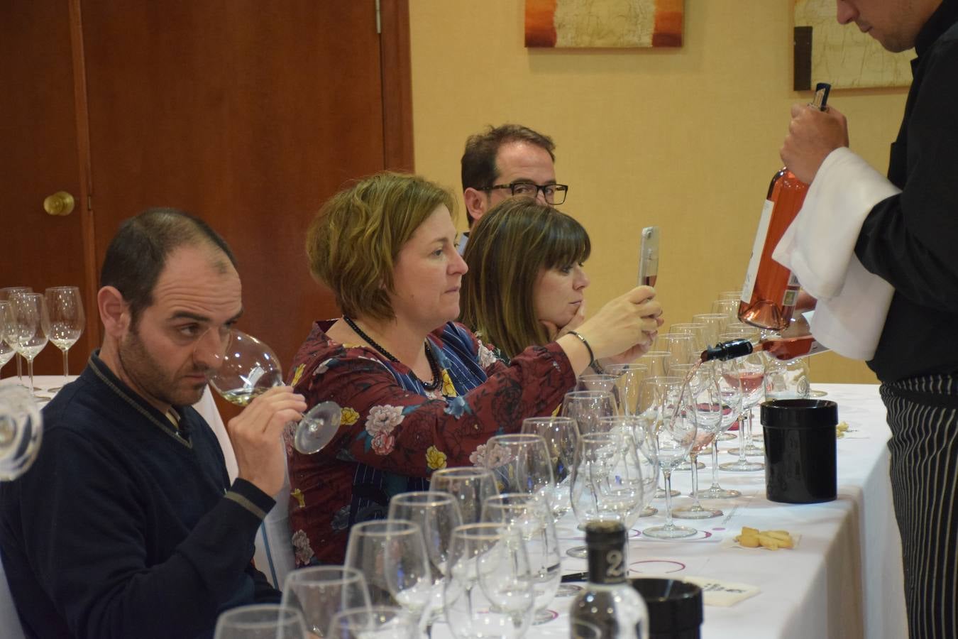 Félix Martínez, de Bodegas Martínez Corta, presentó sus vinos en el Club de Catas de lomejordelvinoderioja.com.