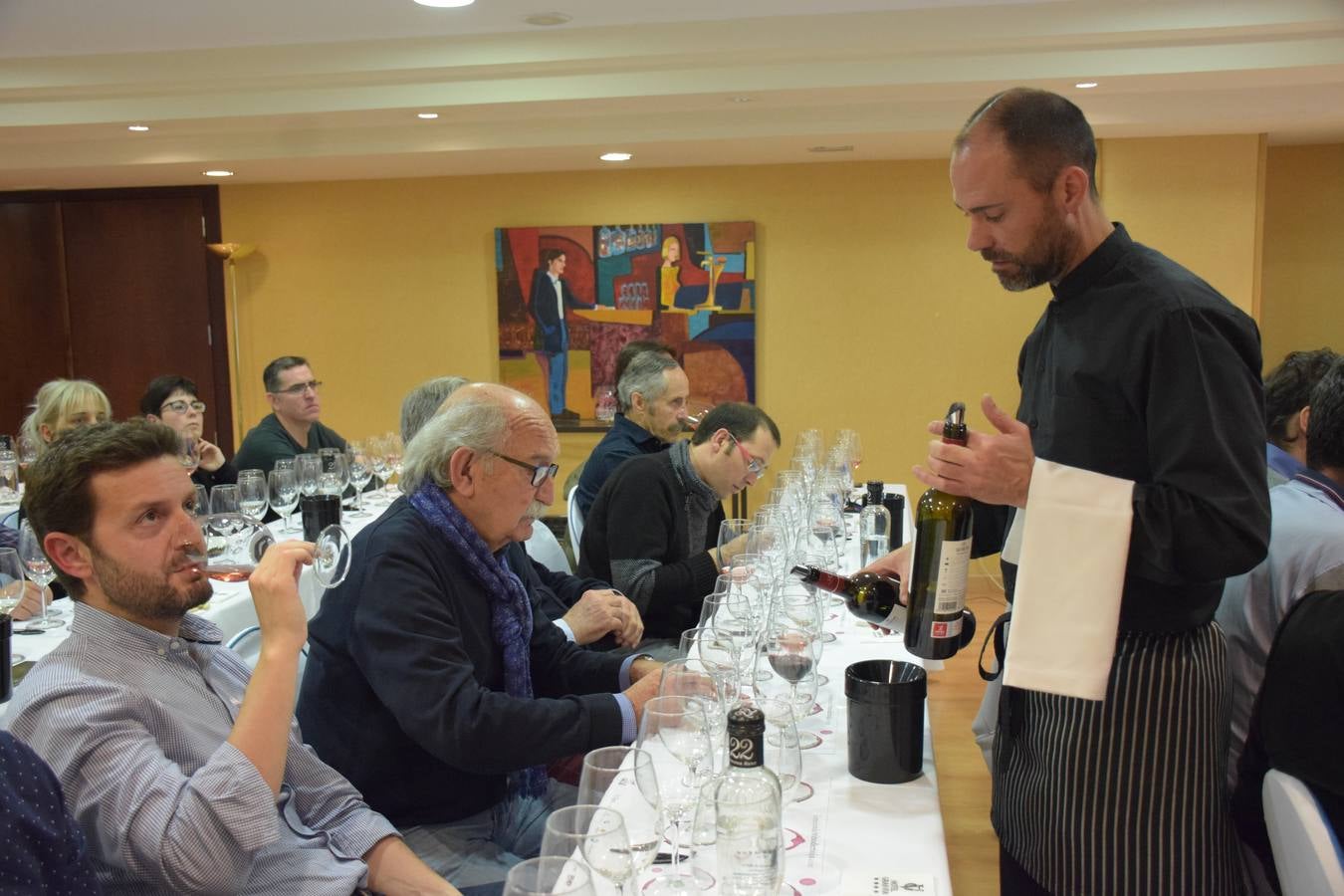 Félix Martínez, de Bodegas Martínez Corta, presentó sus vinos en el Club de Catas de lomejordelvinoderioja.com.