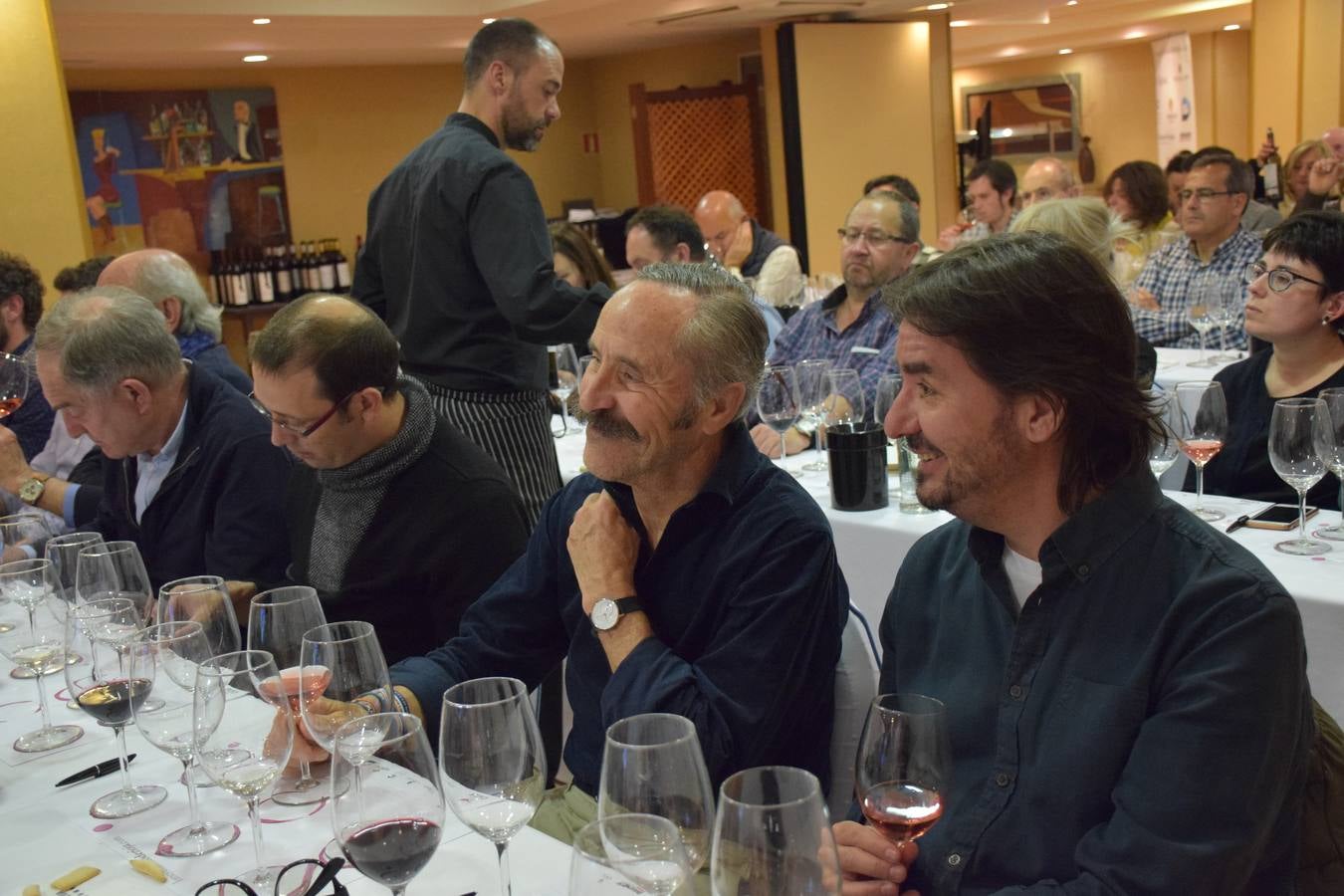 Félix Martínez, de Bodegas Martínez Corta, presentó sus vinos en el Club de Catas de lomejordelvinoderioja.com.