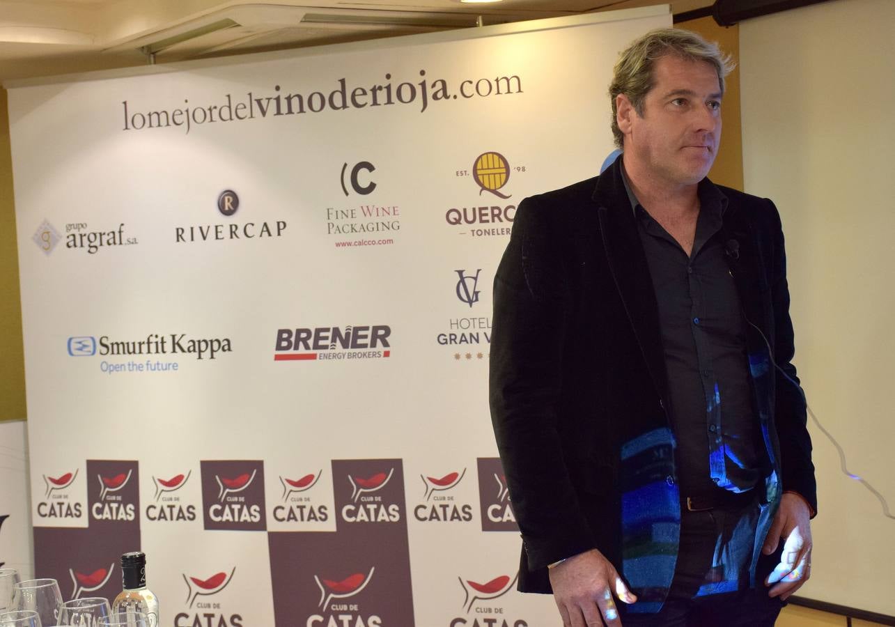 Félix Martínez, de Bodegas Martínez Corta, presentó sus vinos en el Club de Catas de lomejordelvinoderioja.com.