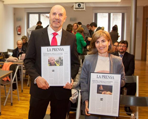 Fernández Beneite recibe el Fuera de Denominación de la prensa riojana
