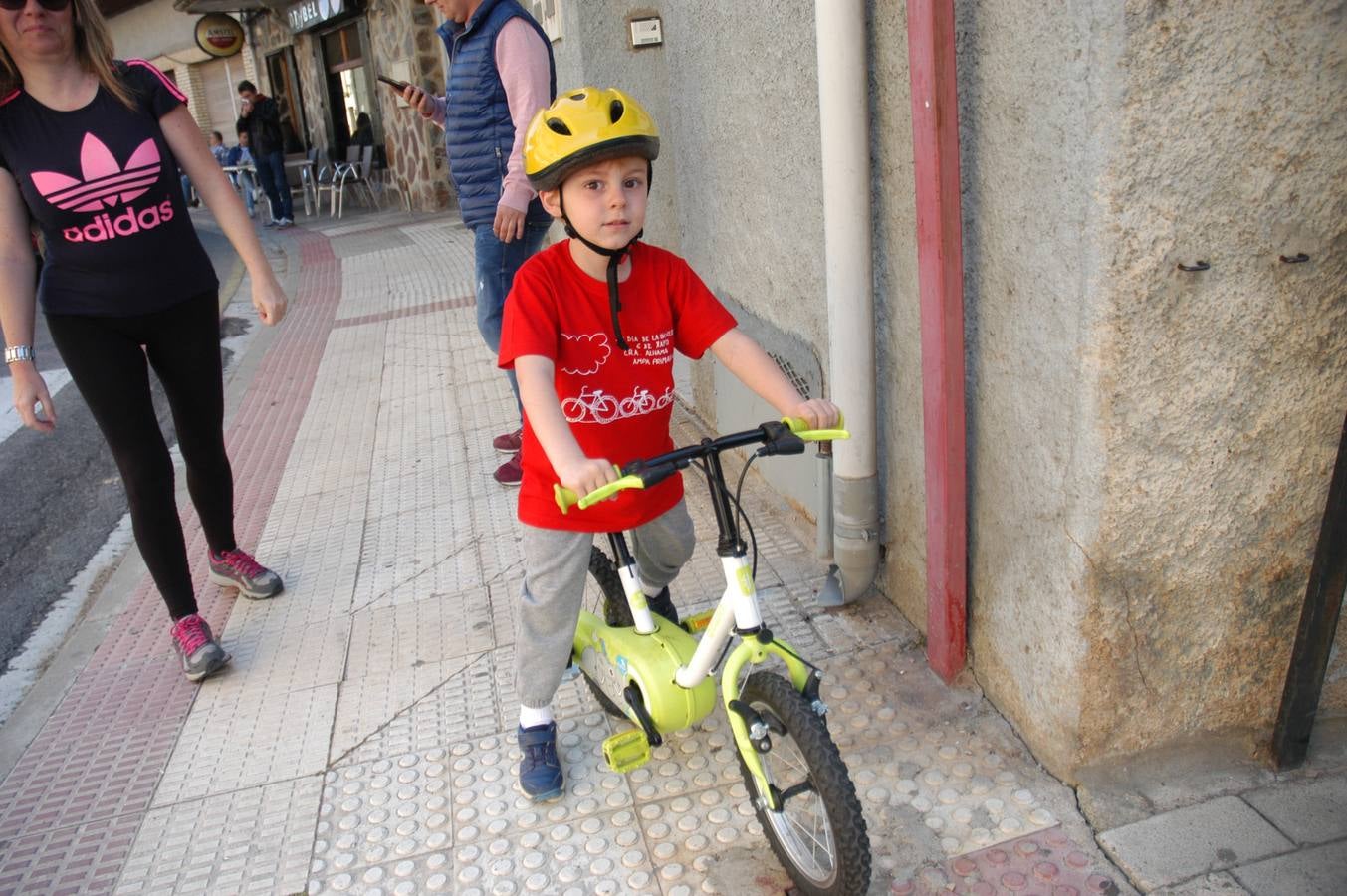 386 cicilistas participaron en el décimo quinto Día de la Bicicleta de Cervera, organizado por la AMPA de Primaria.
