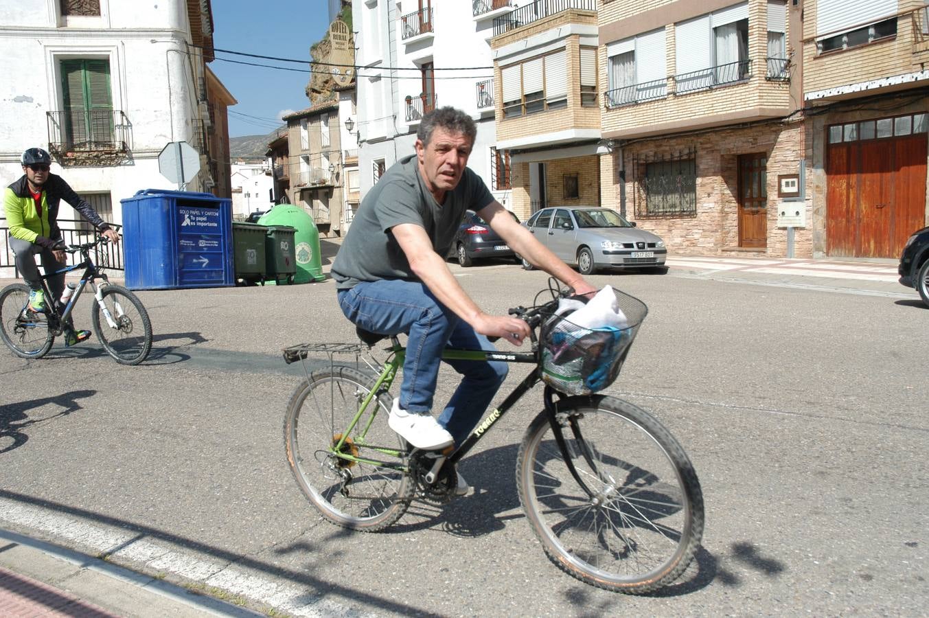 386 cicilistas participaron en el décimo quinto Día de la Bicicleta de Cervera, organizado por la AMPA de Primaria.