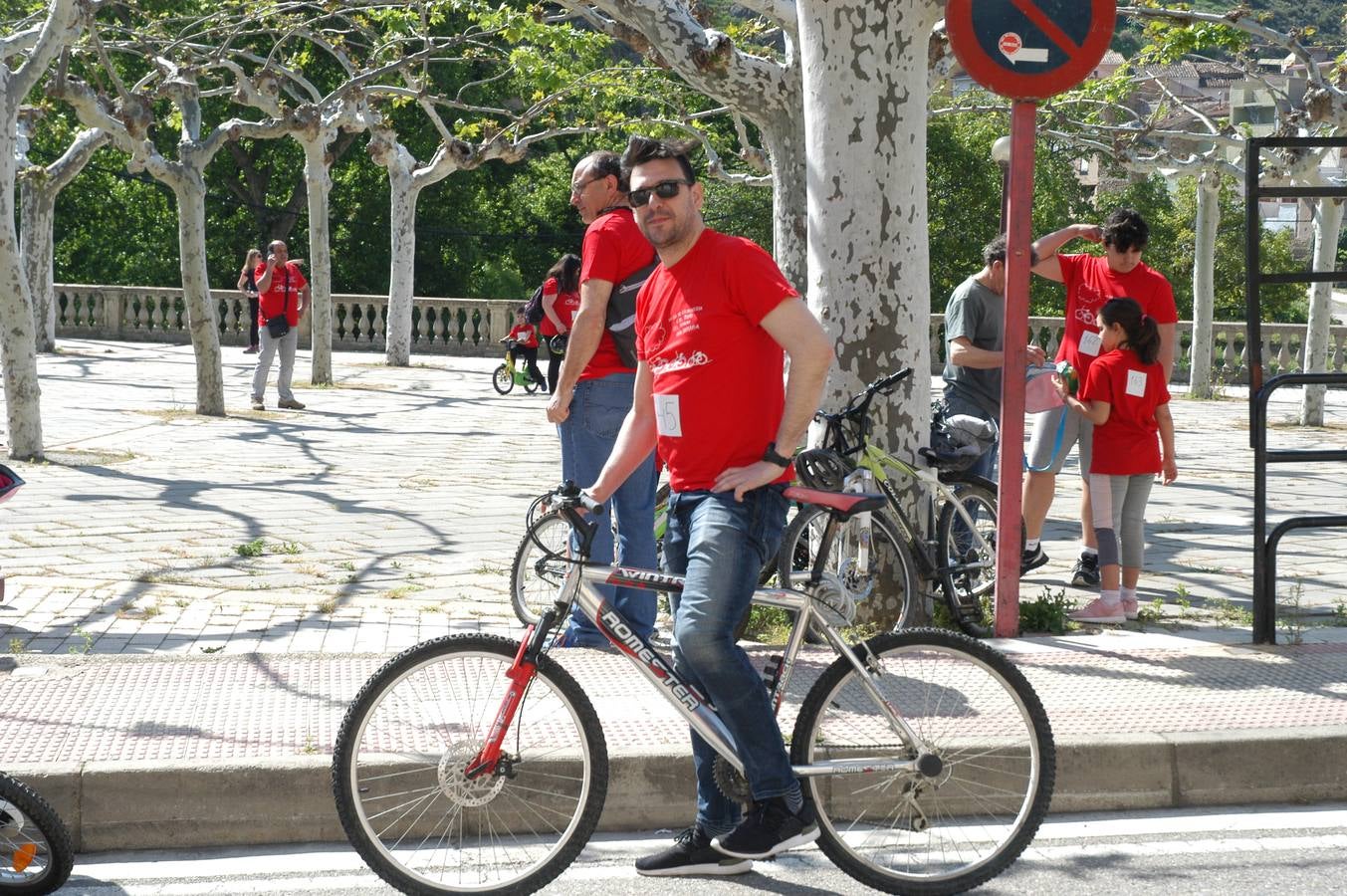 386 cicilistas participaron en el décimo quinto Día de la Bicicleta de Cervera, organizado por la AMPA de Primaria.