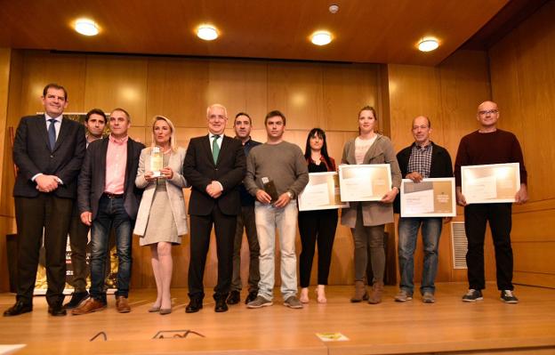 PREMIOS DEL CONCURSO A LA CALIDAD DEL ACEITE