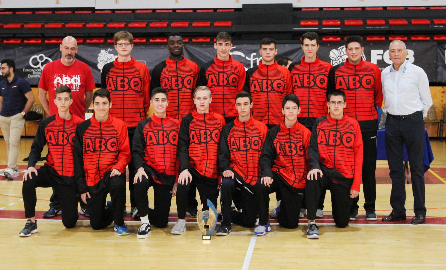 Lobete fue el lugar elegido para la celebración del Día del Baloncesto riojano