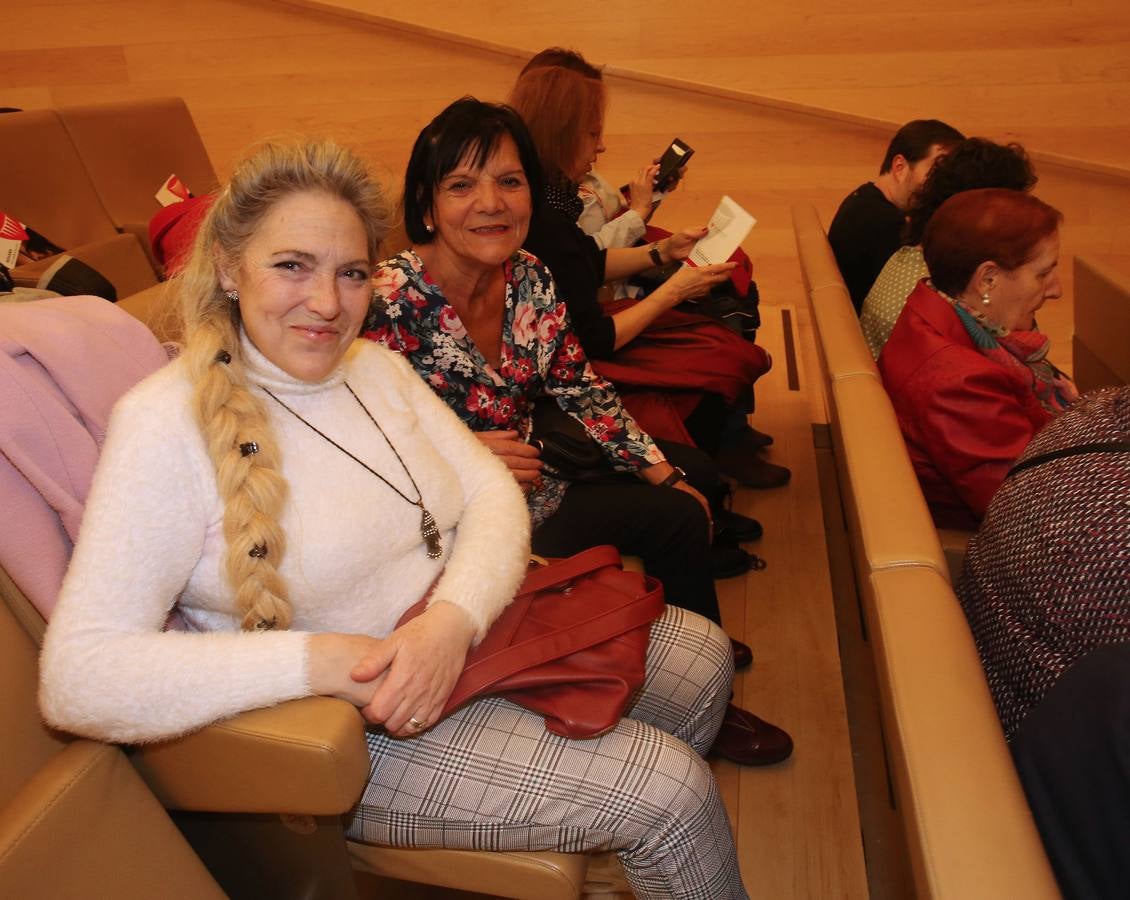 La cantante canaria presentó ayer su nuevo disco en Riojafórum.