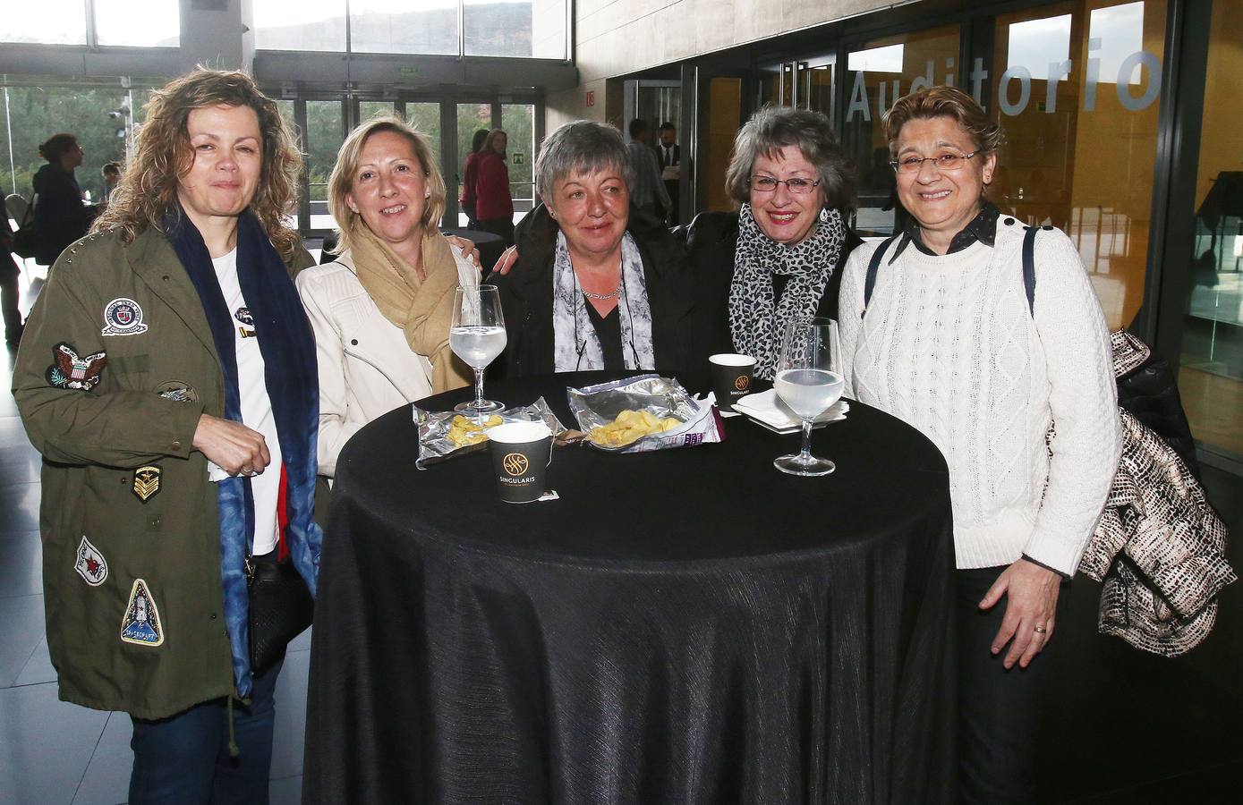 La cantante canaria presentó ayer su nuevo disco en Riojafórum.