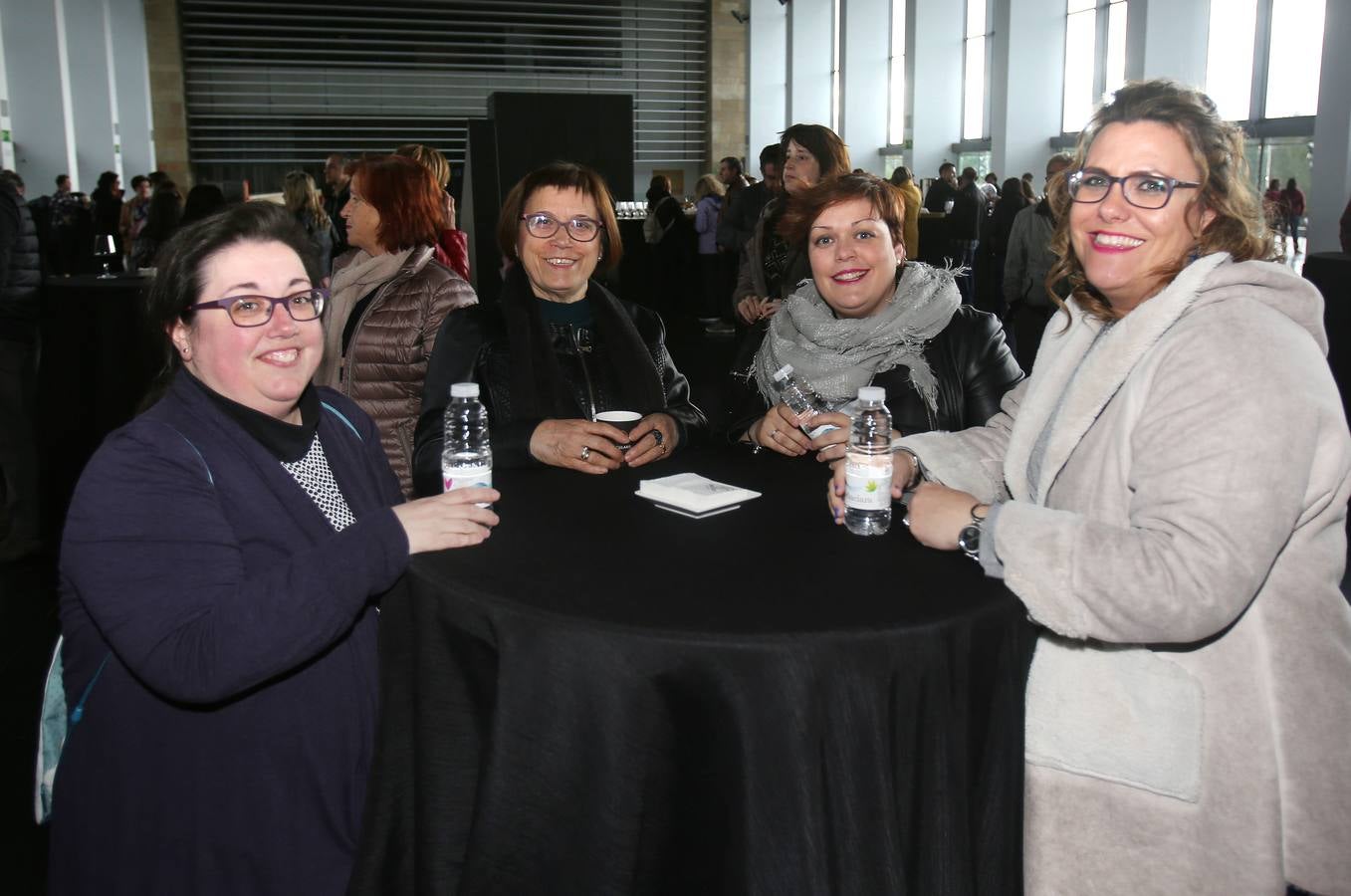 La cantante canaria presentó ayer su nuevo disco en Riojafórum.