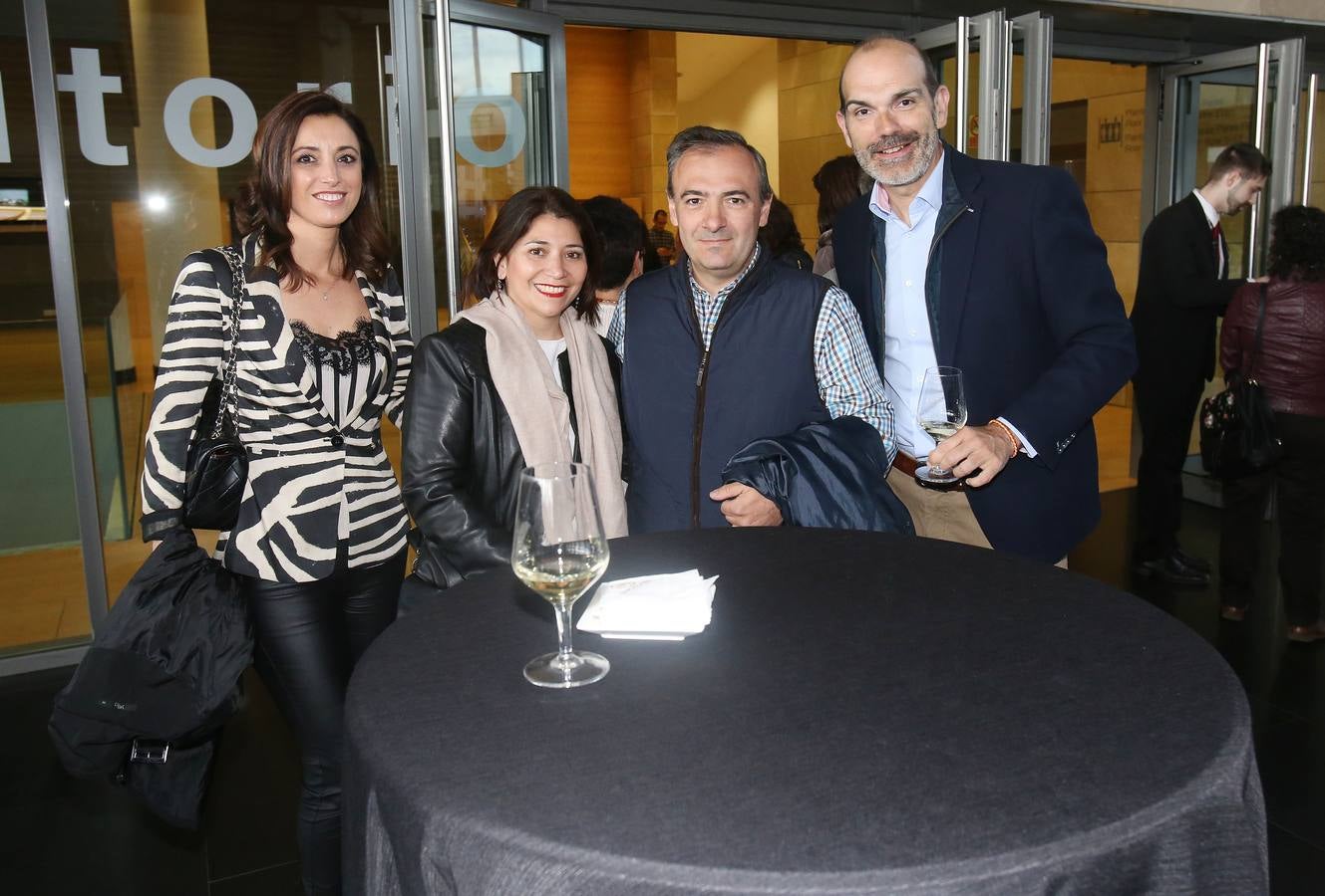 La cantante canaria presentó ayer su nuevo disco en Riojafórum.