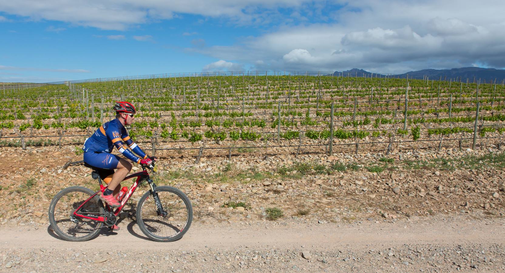 Fotos: La Rioja Bike Race - Tercera etapa: El paso por el meandro de Mantible
