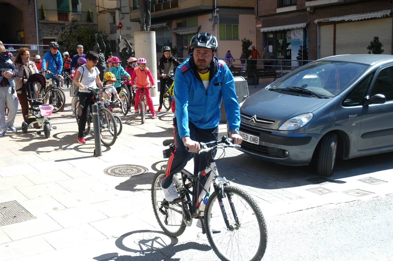 Este domingo se ha celebrado el Día de la bici de Quel en el que han participado 100 ciclistas