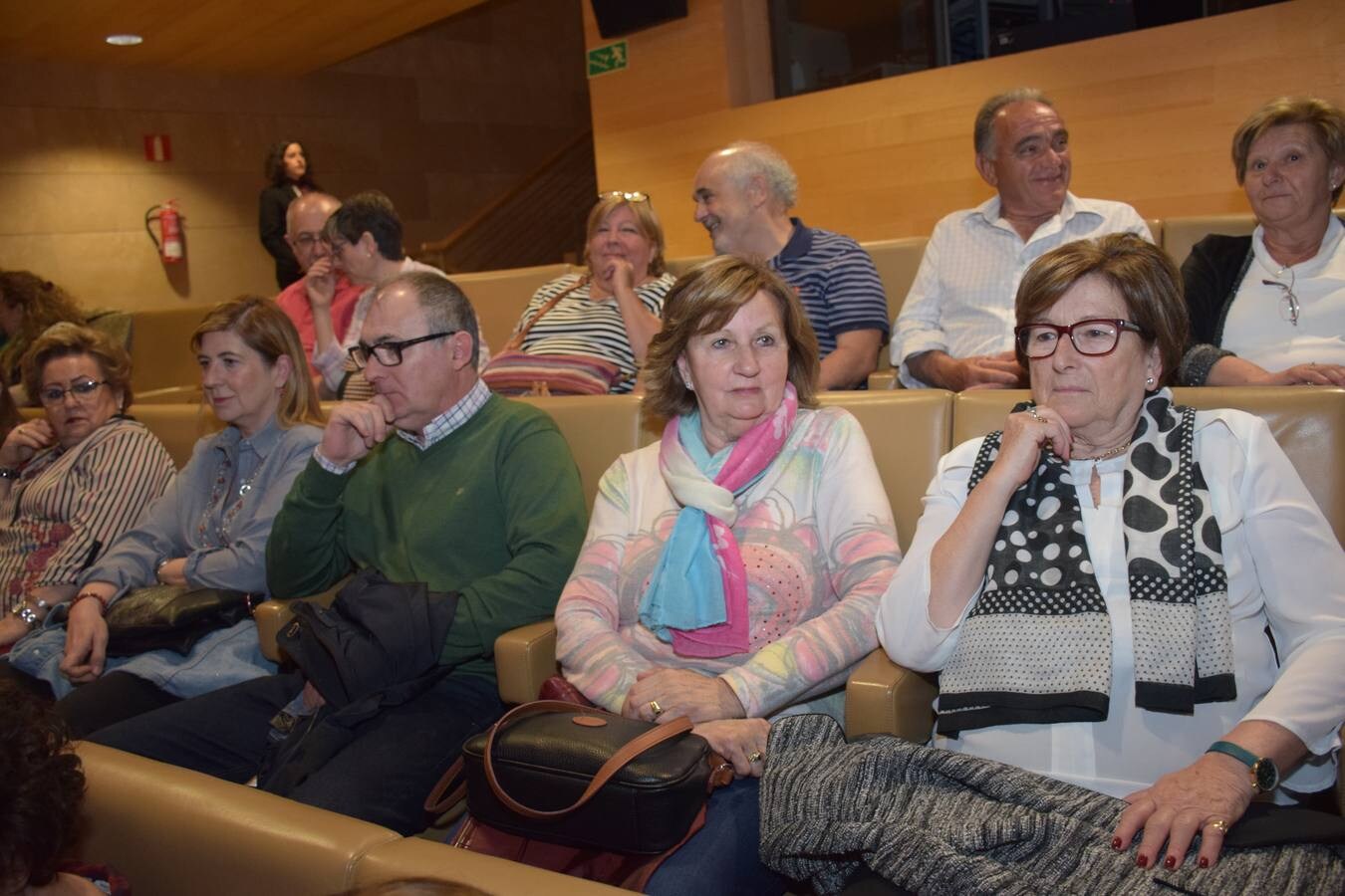 Fotos: Serrat encandila al público de Logroño