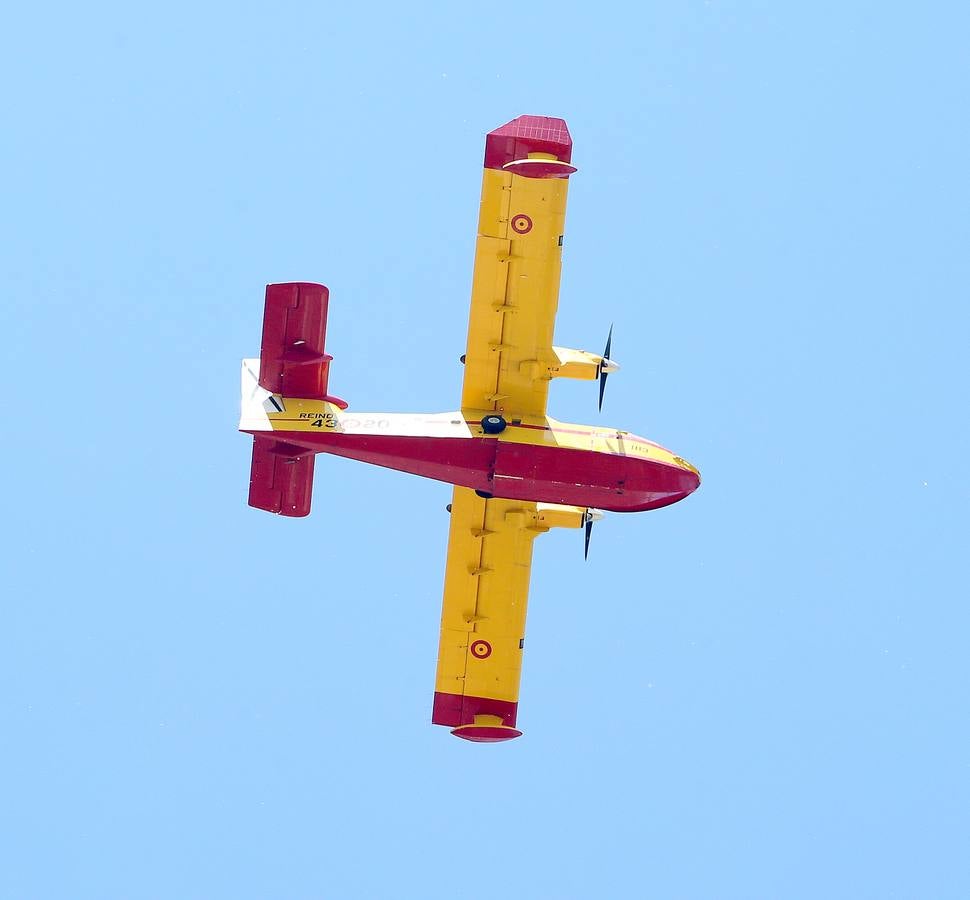 Los aviones de las Fuerzas Armadas vuelven a surcar el cielo logroñés. Están preparándose para el Desfile del Día de las Fuerzas Amaradas.