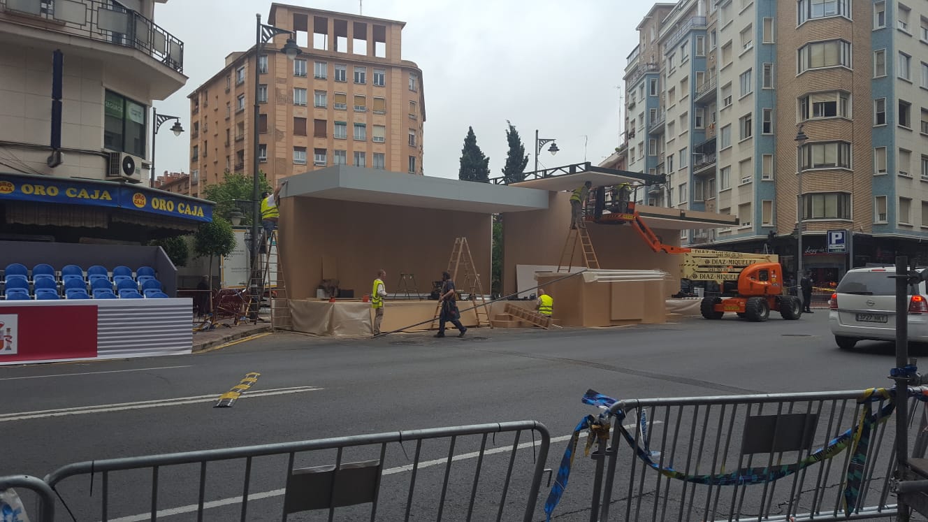 Fotos: Logroño, casi listo para el Día de las Fuerzas Armadas