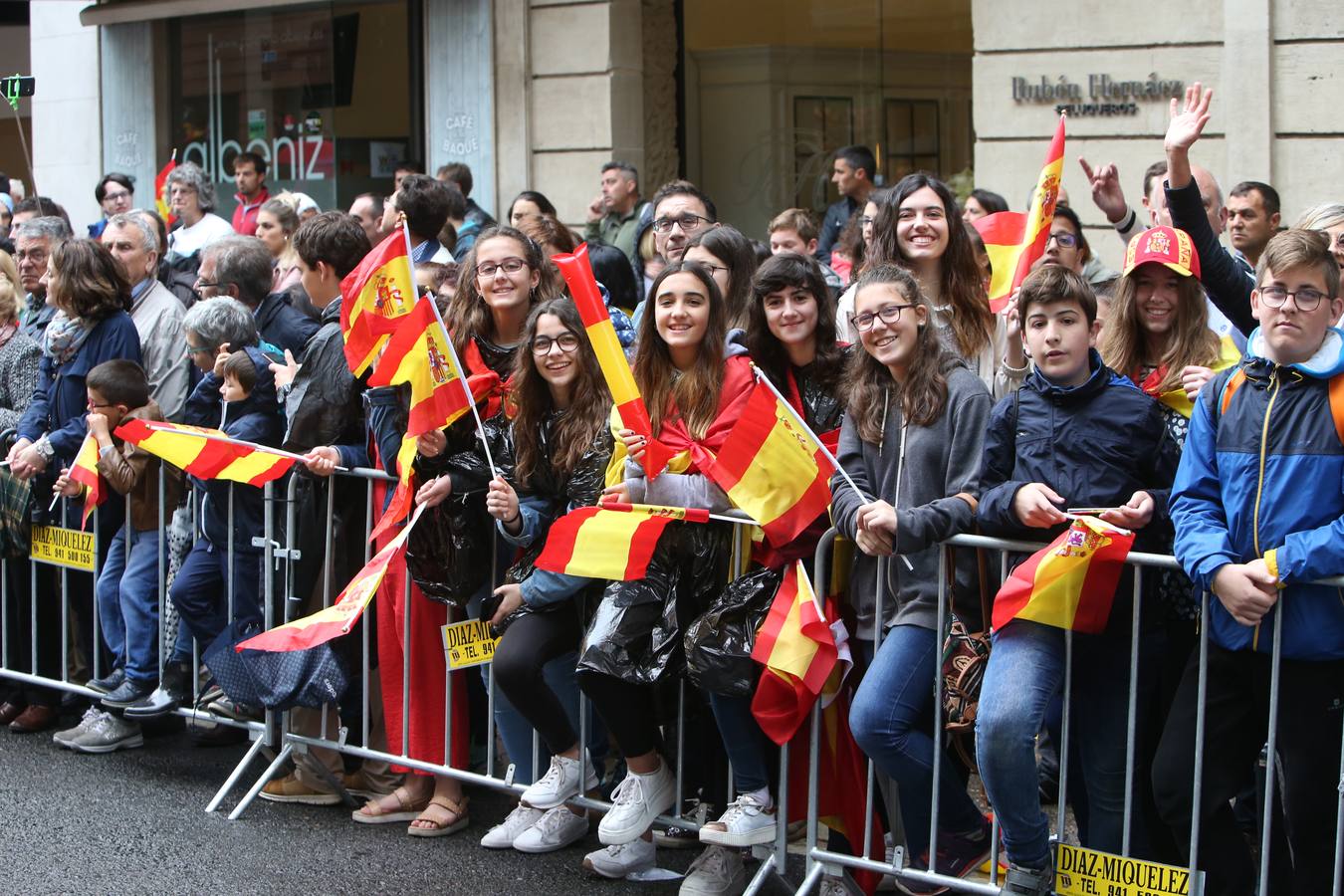 Los logroñeses se agolparon en las calles desde primera hora de la mañana