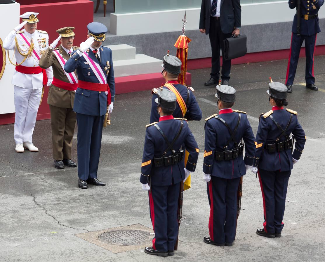 Emocionante Desfile del Día de las Fuerzas Armadas, que concgregó en Logroño a miles de personas.