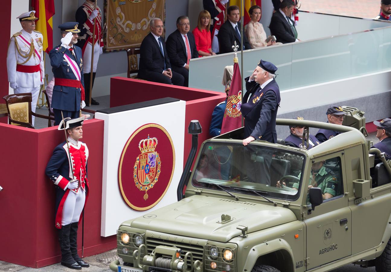 Emocionante Desfile del Día de las Fuerzas Armadas, que concgregó en Logroño a miles de personas.