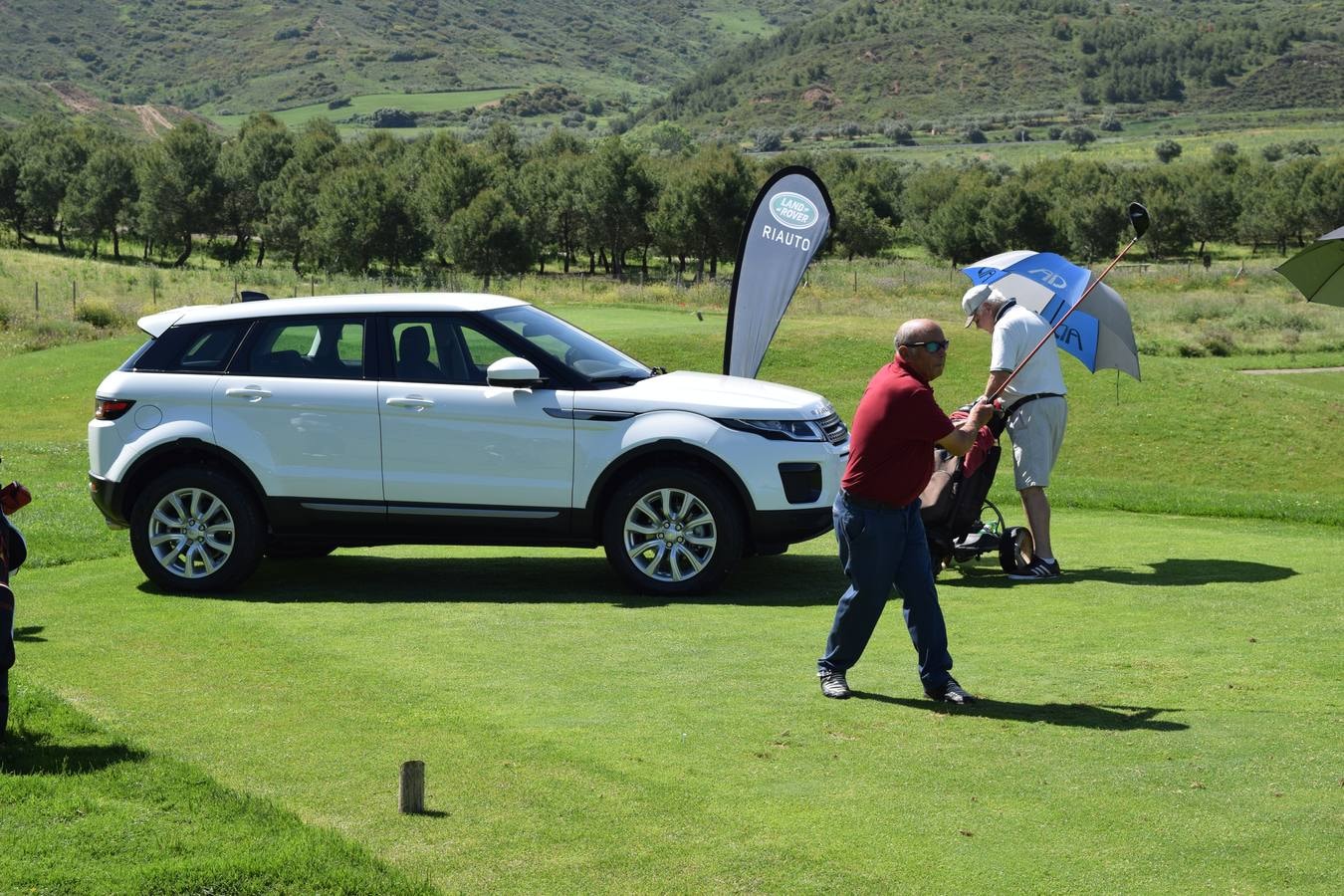 Los participantes disfrutaron de un gran torneo de golf en El Campo de Logroño.