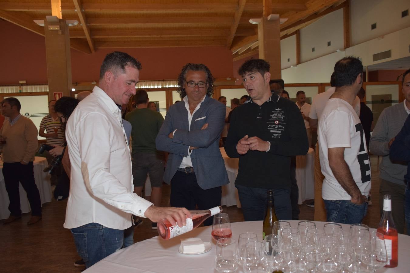 Los jugadores disfrutaron de una cata de vinos de Bodegas Monte Real, del Grupo La Navarra.