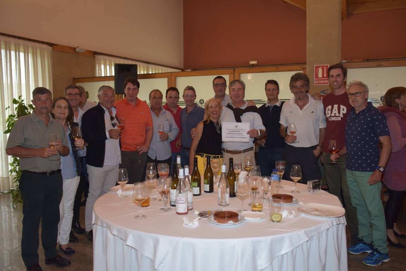 Los jugadores disfrutaron de una cata de vinos de Bodegas Monte Real, del Grupo La Navarra.