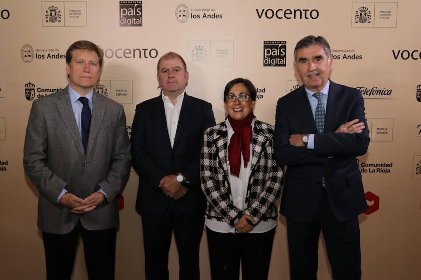 Intensa jornada de reflexión y debate en Chile en torno a las III Jornadas sobre Futuro en Español que se desarrollan en el Auditorio de la Biblioteca de la Universidad de los Andes.